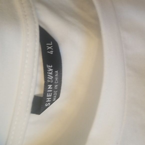 Shein Curve Lace Sleeve Tee 4XL - Picture 2 of 6